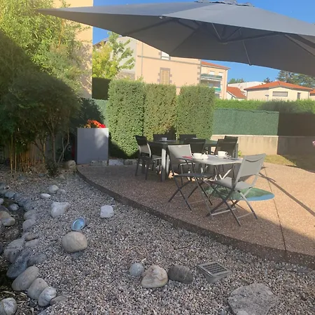 L'enclos De Ribains 3*