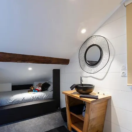 L'enclos De Ribains 3*