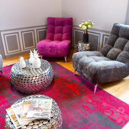 L'enclos De Ribains Casa de hóspedes