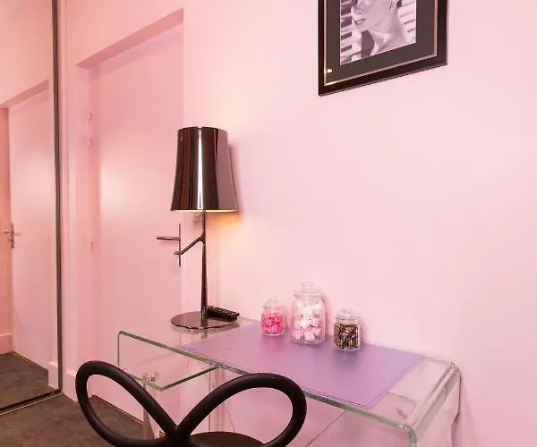 L'enclos De Ribains Pensjonat